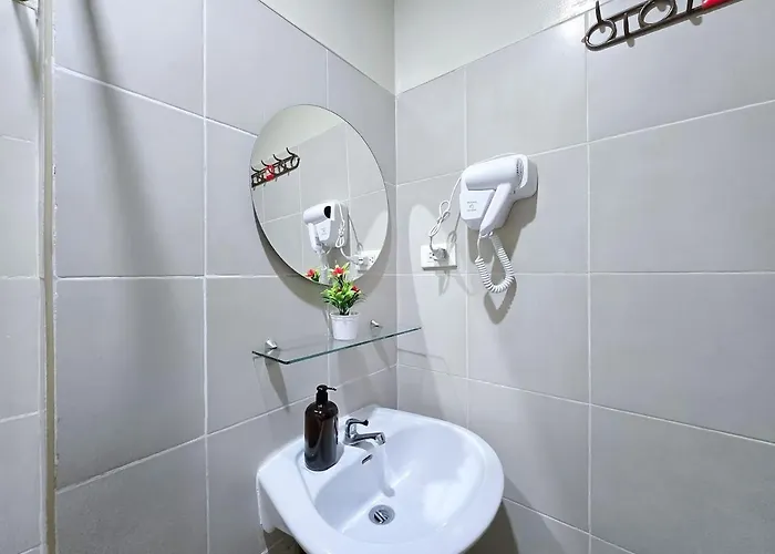 Citispace 1br Condotel At Ridgewood Towers Near Bgc Airport #rw16a Manila