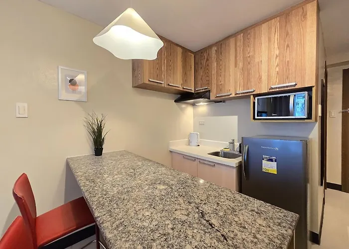 Citispace 1br Condotel At Ridgewood Towers Near Bgc Airport #rw16a Apartment *