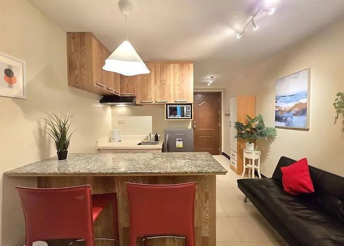 Citispace 1br Condotel At Ridgewood Towers Near Bgc Airport #rw16a * Manila